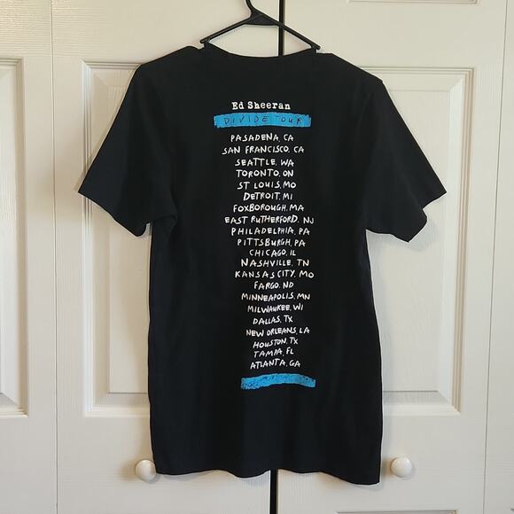 Ed Sheeran Divide World Tour Women's Black & Turquoise Blue T-shirt Tee Size Med - Picture 2 of 9